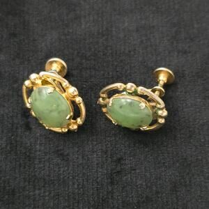 Vintage jade earrings screwback gold